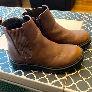 Soda Chelsea Boots
